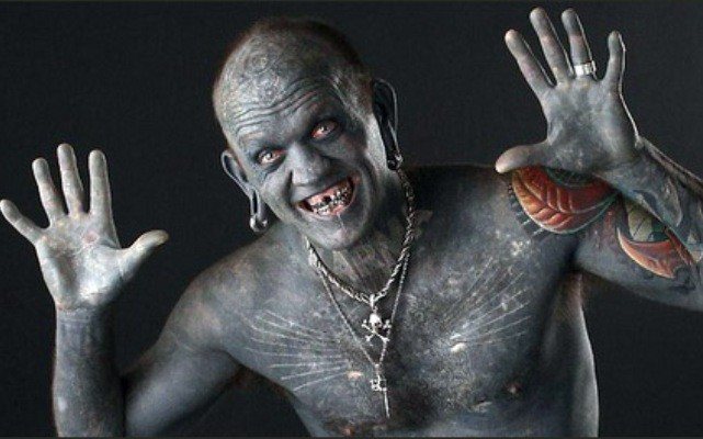 Les 10 personnes les plus tatouées au monde
