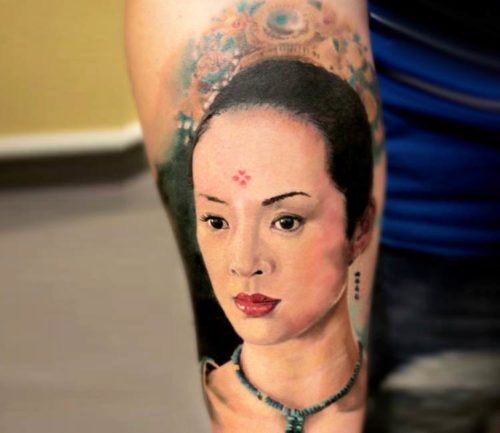 120 tatouages réalisés par certains des meilleurs tatoueurs au monde