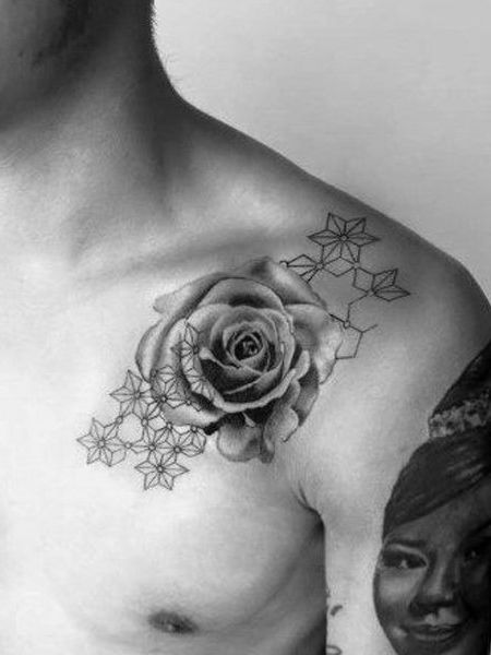 15 tatouages massifs de la clavicule pour les hommes et leur signification