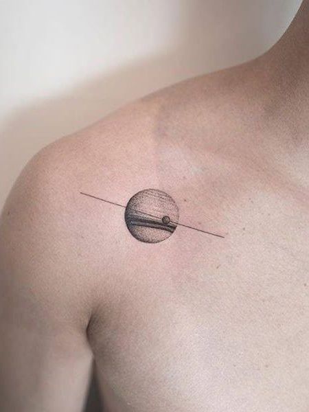 15 tatouages massifs sur la clavicule pour les hommes et leur signification
