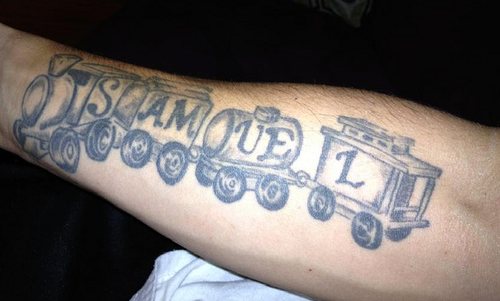 60 tatouages de bébé pour les mamans qui montrent leur amour