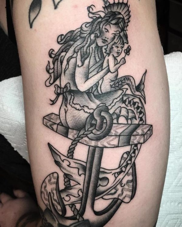 60 tatouages de bébé pour les mamans qui montrent leur amour