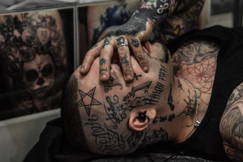 Anesthésie du tatouage. Avantages et inconvénients. Comment choisir un anesthésique ?