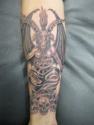 Baphomet est associé à la chute des Templiers.