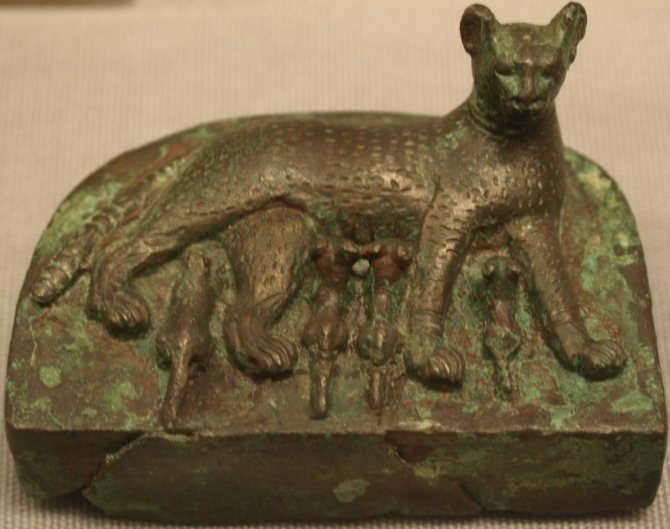 Bastet et ses chatons
