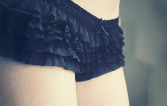 sous-vêtements à froufrous