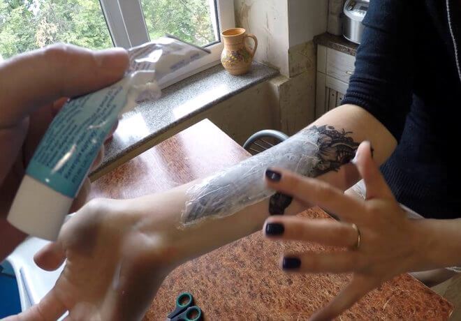 Que faire avec un tatouage récent, quelles pommades sont autorisées et lesquelles ne le sont pas ?