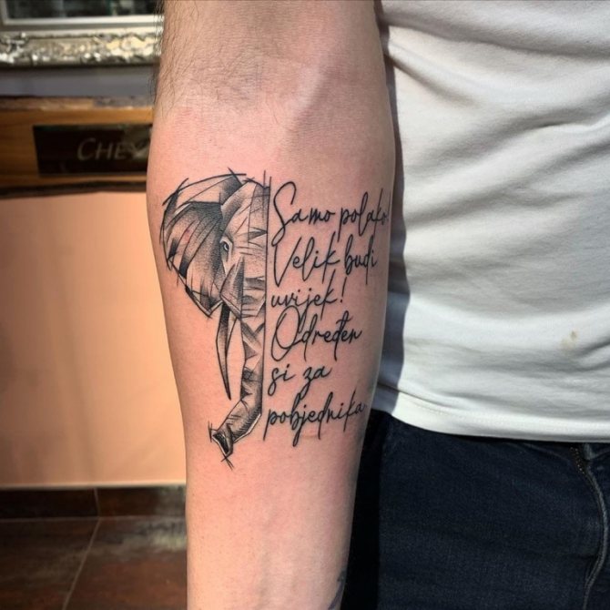 Que signifie le tatouage d'éléphant sur votre main ?