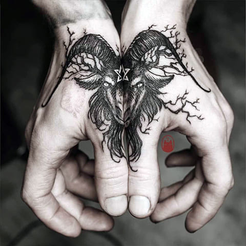 Double tatouage de Baphomet