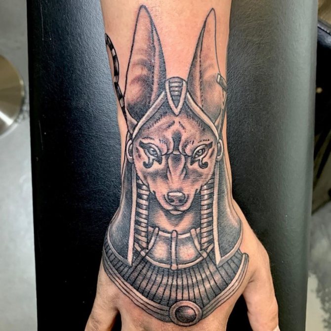 Tatouages égyptiens
