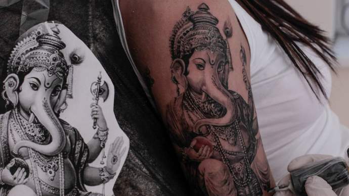 Tatouage de croquis et de photos