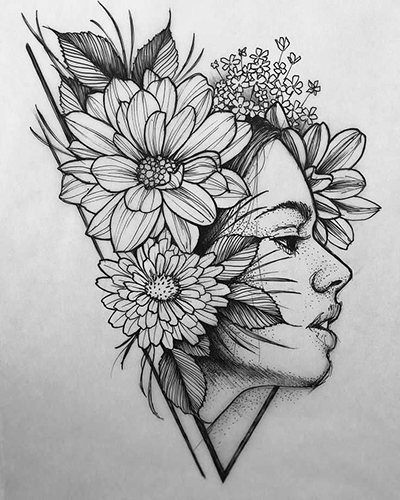 Croquis de tatouages pour filles sur la jambe : motifs, mots, fleurs, roses, pivoines, plumes, oiseaux. Photo