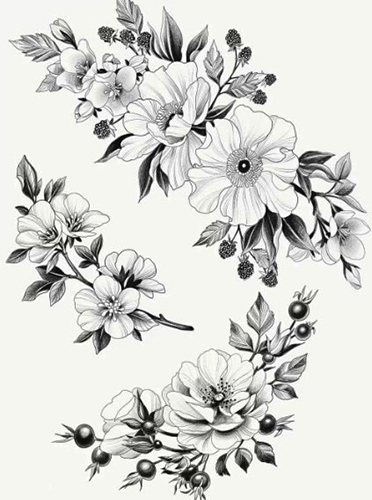 Motifs de tatouages pour filles sur le bras. Petites inscriptions, fleurs, géométrie, bracelet