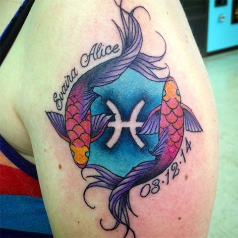 Photo de tatouage en couleur - signe du zodiaque poisson
