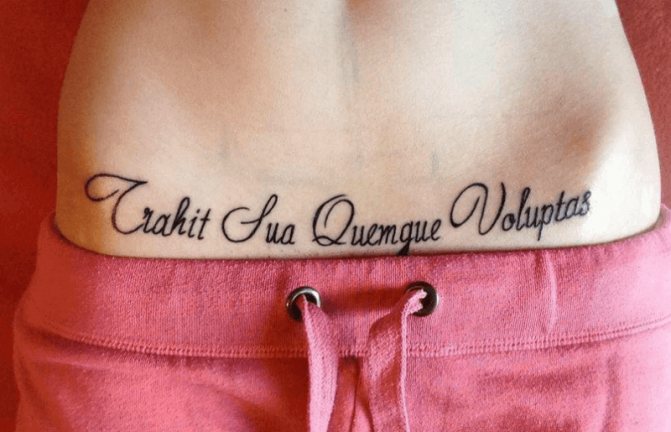 phrases de tatouage significatives pour les filles