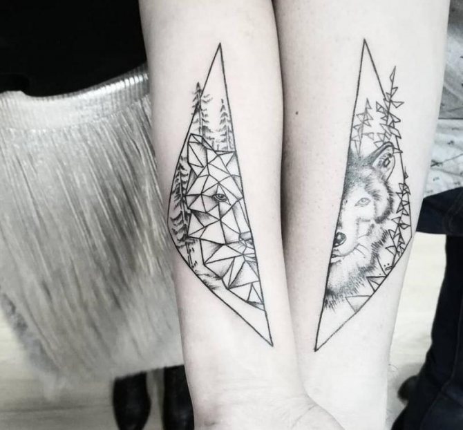 Le tatouage géométrique convient parfaitement aux mains des hommes.