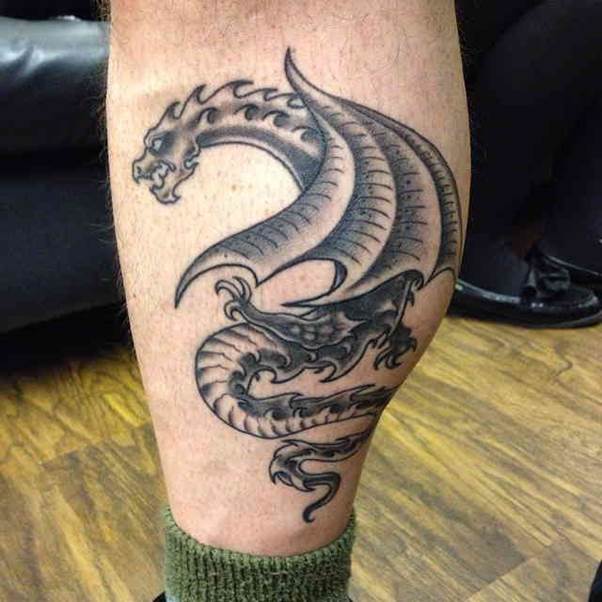Le tibia du marin. Image du dragon