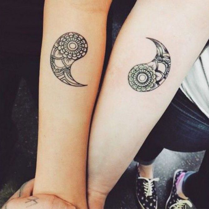 Yin et Yang - un tatouage harmonieux parfait pour un couple