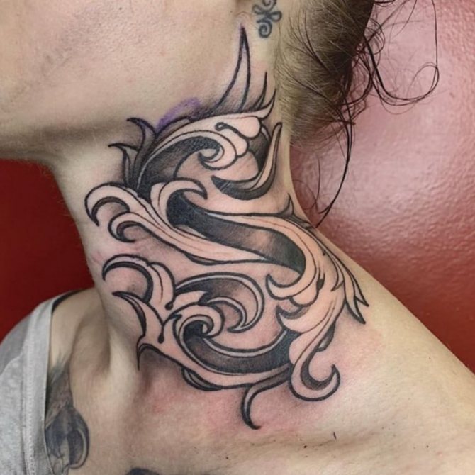 tatouage d'initiales