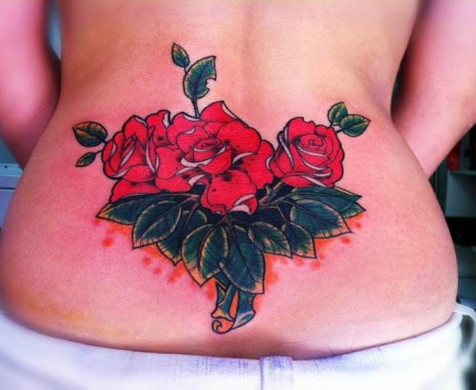 Image de tatouage d'une rose