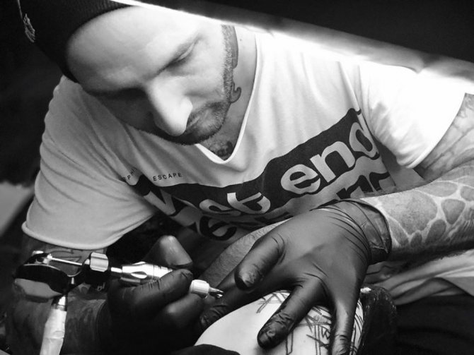 comment devenir un tatoueur