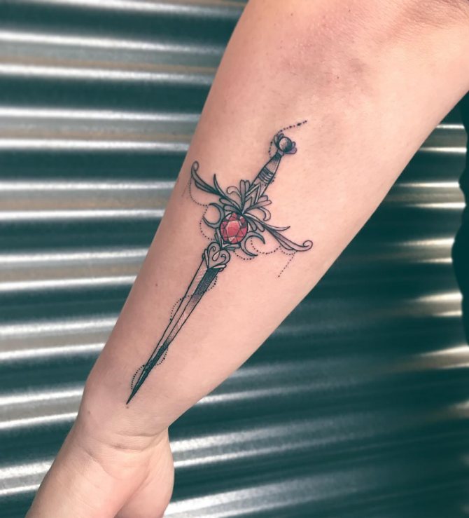 Dagger with Gem