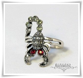 Bague scorpion