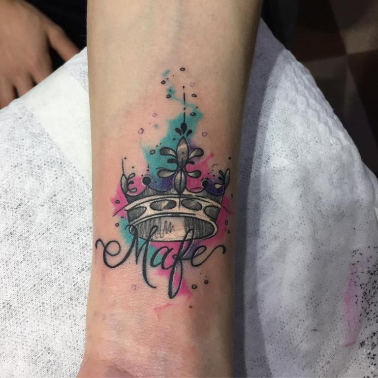 Tatouage destiné aux filles