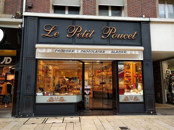 De beaux mots français avec des traductions pour nike, tatouage, nom de boutique, salon de beauté