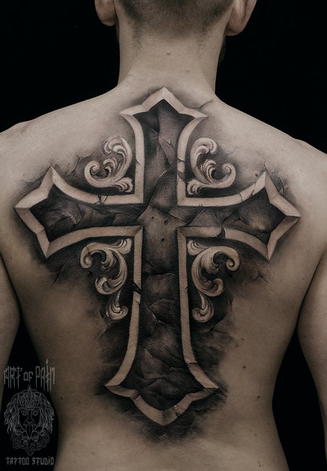 Croix au dos : photo