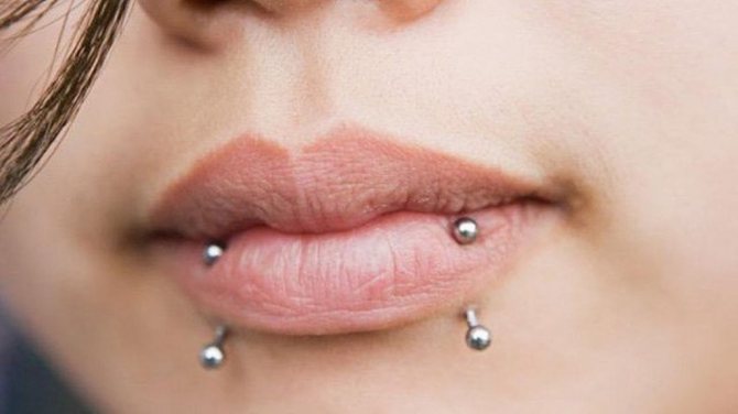 labret lèvre inférieure