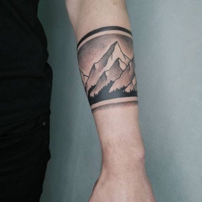 montagnes de tatouages