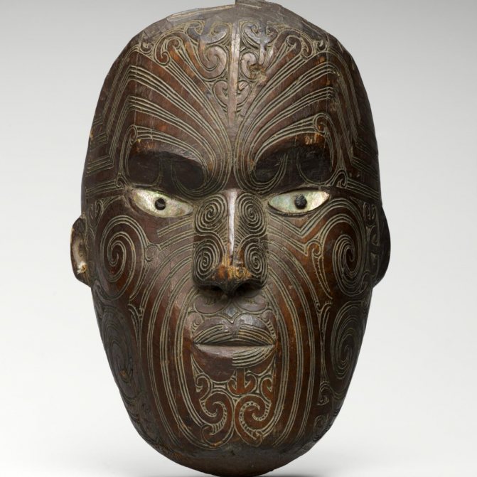 Masque ou parata de Koruru. XIXe siècle.