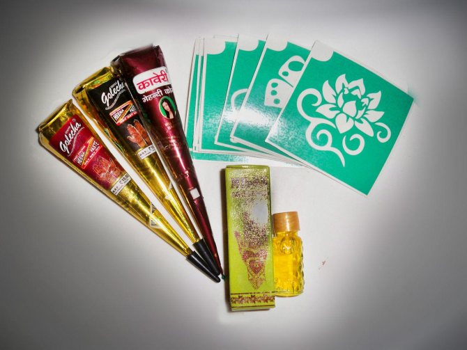 matériaux de mehendi