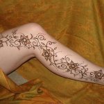 Mehendi sur les pieds