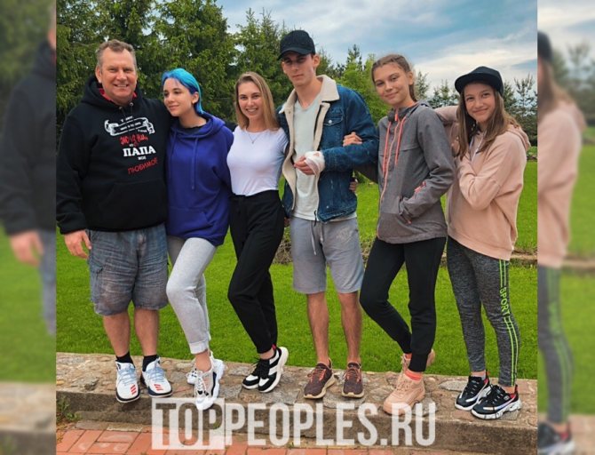 Mia Boyka photo de famille parents