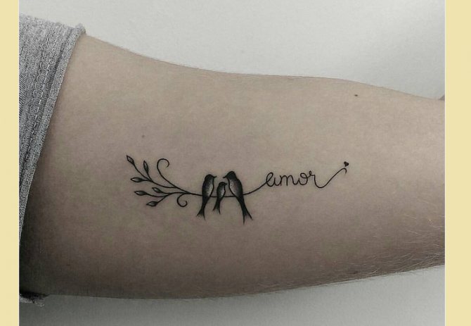 mini tatouage familial