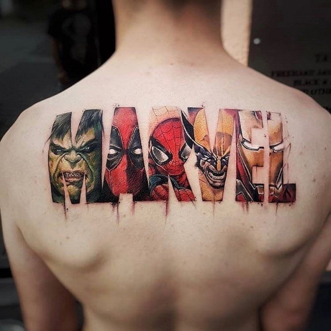 Tatouage masculin à la mode 2021-2022 : quelles tailles choisir, quels sont les meilleurs motifs et les endroits où se faire tatouer ?
