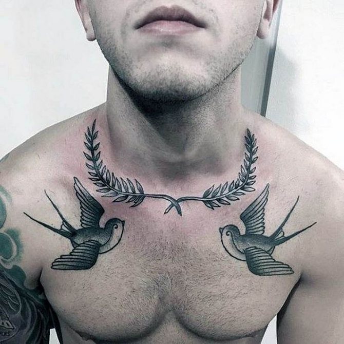 tatouages sur la clavicule