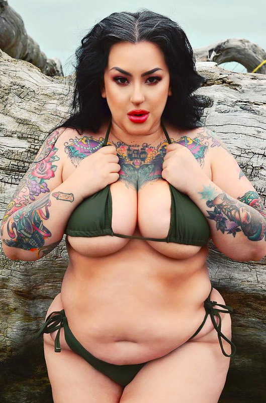 Tatouage complet du corps