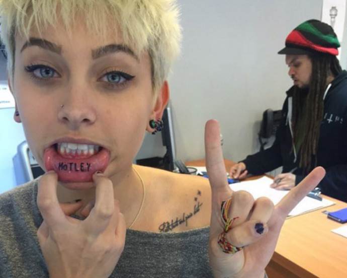 tatouage des lèvres