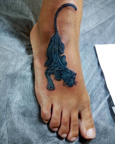 Mini tatouage de panthère