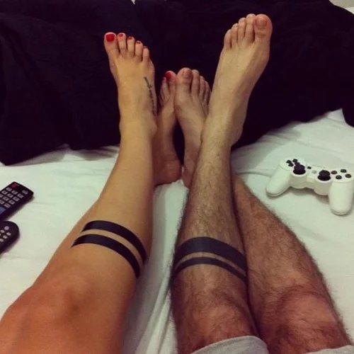 Tatouages jumelés pour les amoureux : 50 idées géniales pour dire que vous êtes ensemble pour toujours