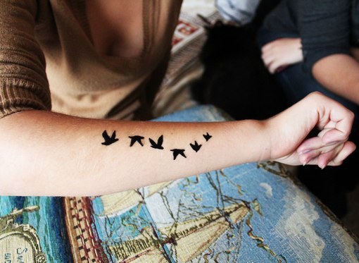 Partak est ? comment se faire tatouer avec une aiguille à la maison