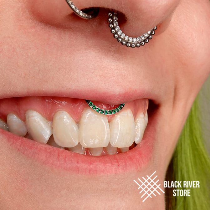 Piercing du sourire, Piercing du septum, Piercing de l'aile du nez