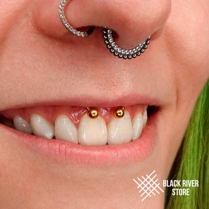 Piercing smileys, piercing septum, piercing du nez