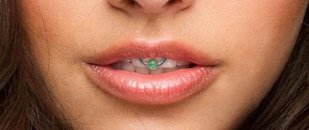 piercing smiley à domicile
