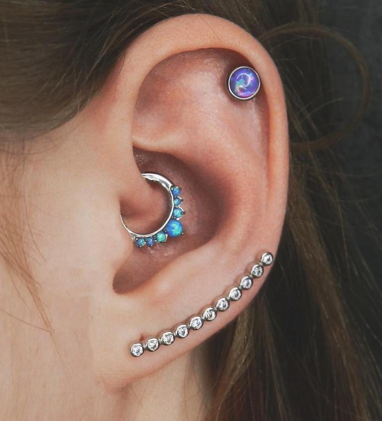 photo du piercing hélix