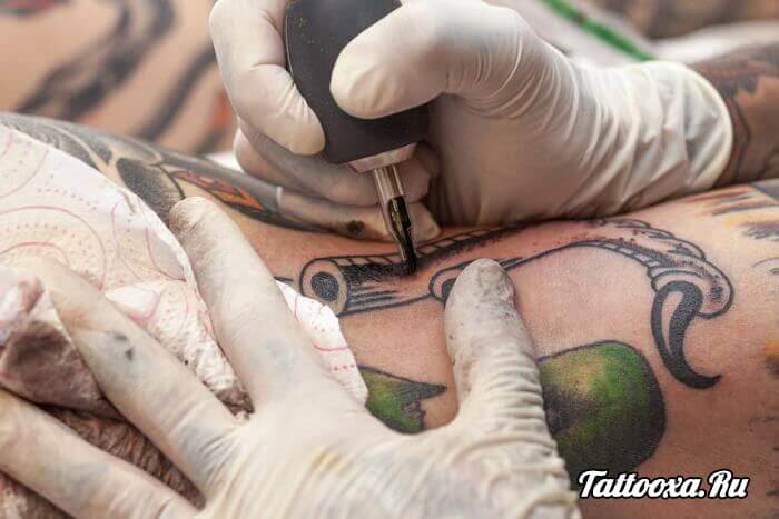 Nous vous dirons si cela fait mal de se faire tatouer et comment soulager la douleur.