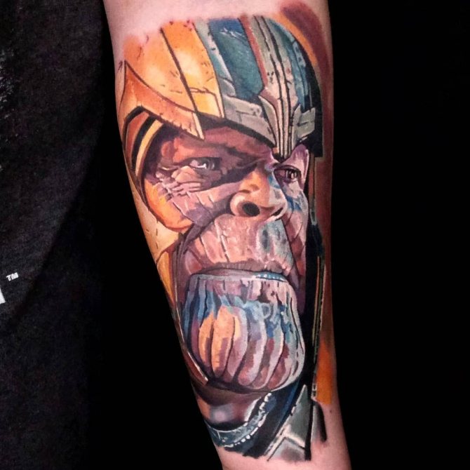 Tatouage réaliste de Thanos